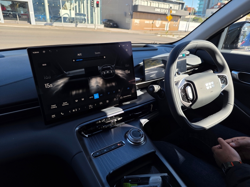 Geely EX5 dashboard and centre screen
